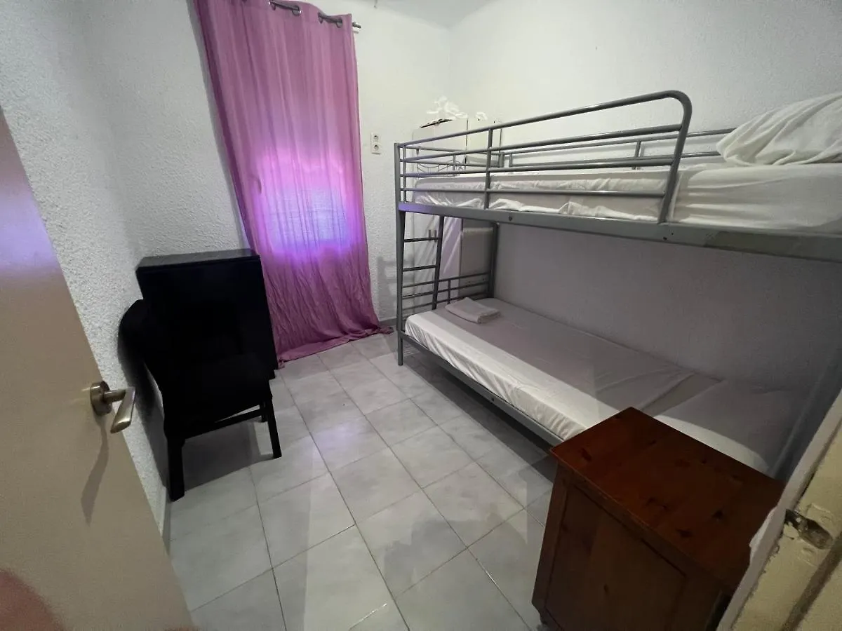 Apartamentos La Isla Lloret de Mar 0*,