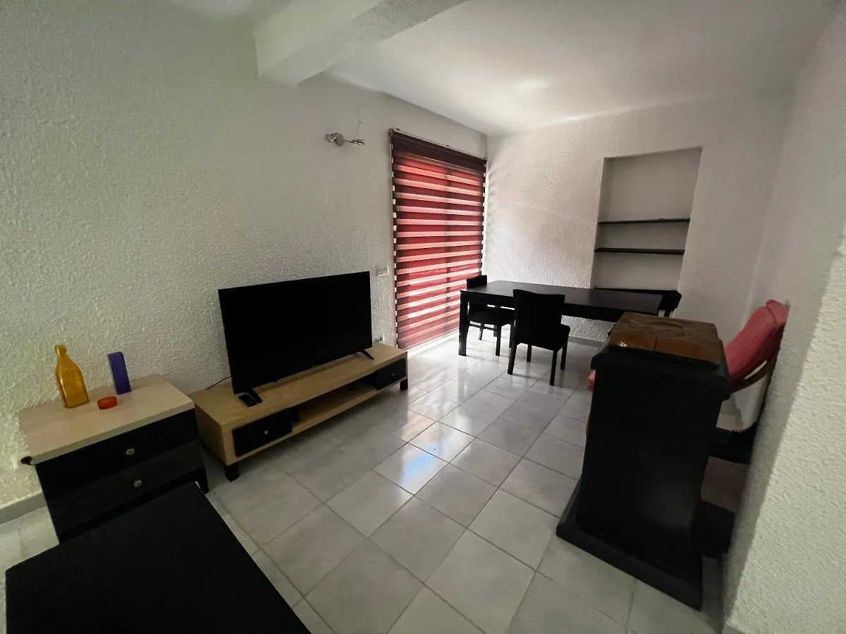 Apartamentos La Isla Lloret de Mar