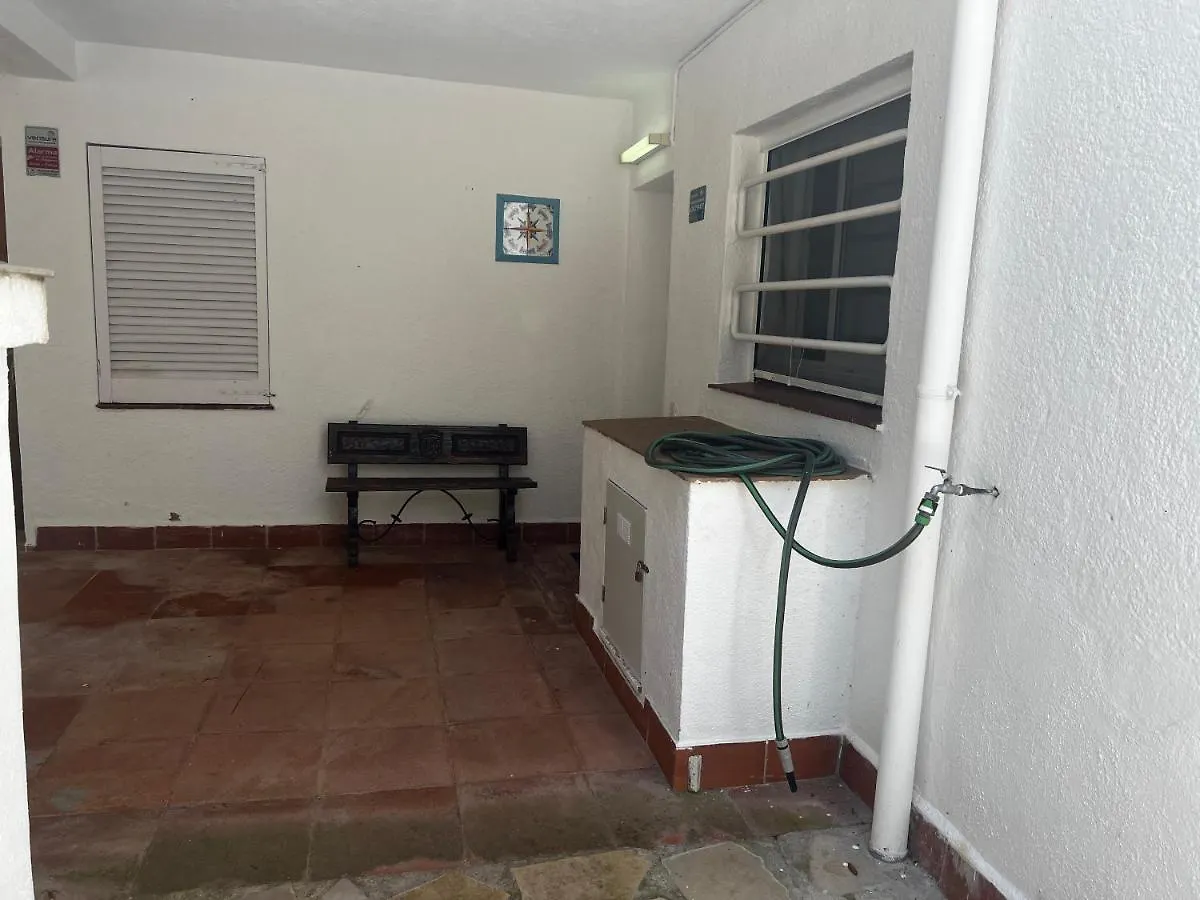 Apartamentos La Isla Lloret de Mar 0*,