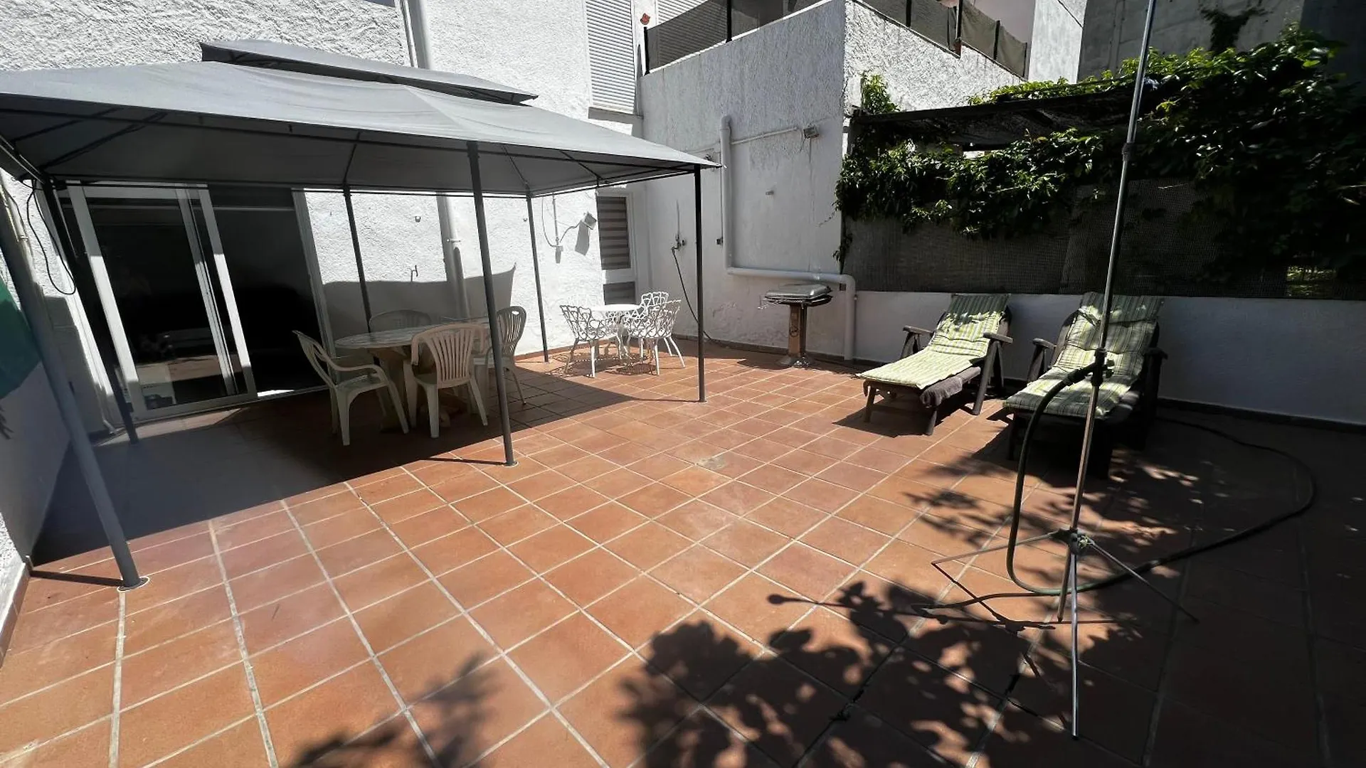 Apartamentos La Isla Lloret de Mar