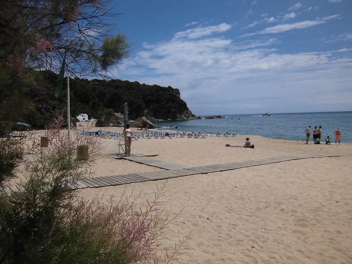 Apartamentos La Isla Lloret de Mar Spain